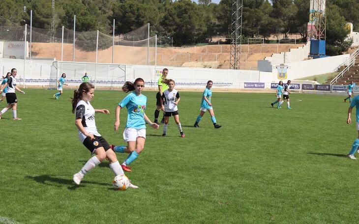 El Ayuntamiento destina una partida de 100.000 euros para apoyar el deporte femenino local